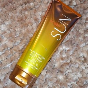 In the SUN body cream